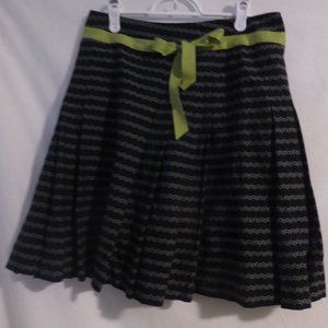 SEASON WIND, black floral skirt with green trim and bow, 165/68A, BNWOT